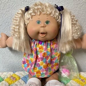 RARE VTG Cabbage Patch Kid Play Along Girl-PA-12 HTF Poodle Hairstyle 2004